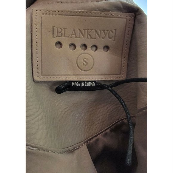 Blank NYC Vegan Faux Leather Moto Biker Jacket, Beige, Women's Size Small NWOT - Picture 9 of 9